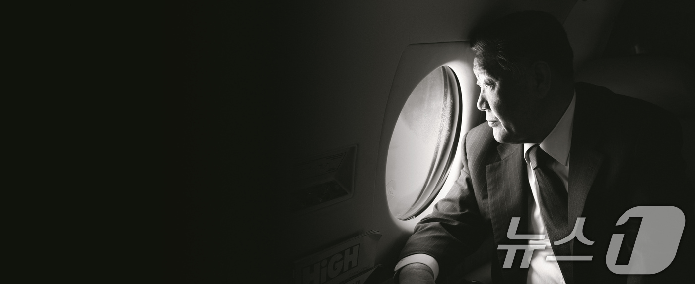 (서울=뉴스1) = 18일 자동차 업계에 따르면 미국 유력 자동차 매체 오토모티브 뉴스는 올해 창간 100주년을 맞아 현대차그룹의 정주영 창업회장·정몽구 명예회장·정의선 회장을 ' …