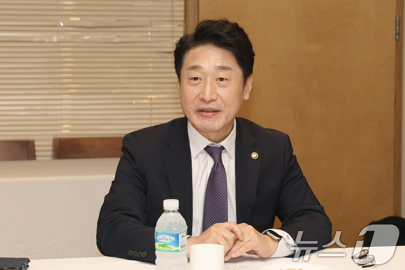 (서울=뉴스1) 임세영 기자 = 이호현 산업통상자원부 2차관이 18일 서울 중구 달개비 컨퍼런스하우스에서 모신 빈 하마드 빈 사이드 알 하드라미(H.E. Mohsin Hamad A …