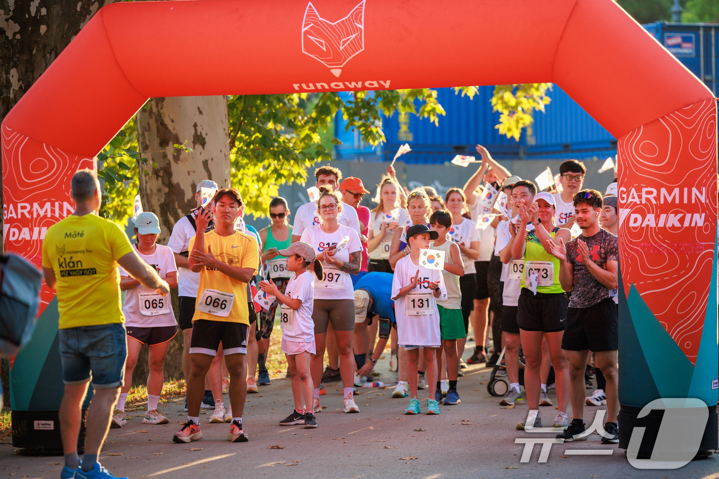 (서울=뉴스1) = 주헝가리한국문화원(원장 유혜령, 이하 문화원)은 지난 15일 대한민국 광복 80주년을 기념해 특별 달리기 행사 ‘815런’ (헝가리어: Fuss Koreáért …