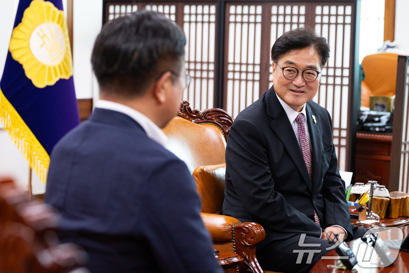 (서울=뉴스1) 유승관 기자 = 우원식 국회의장이 18일 서울 여의도 국회에서 윤호중 행정안전부 장관을 접견하고 있다. 2025.8.18/뉴스1