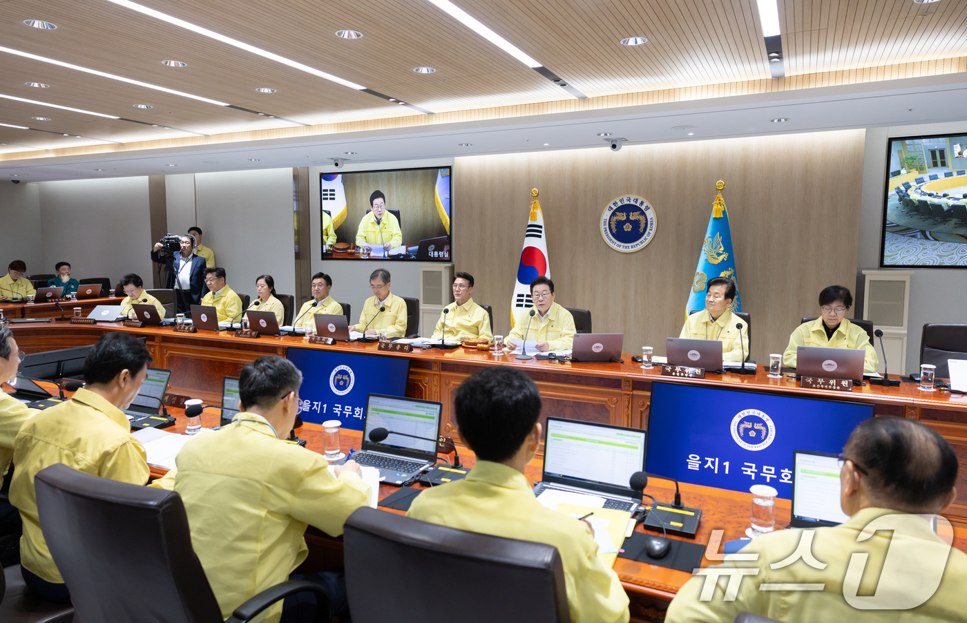 (서울=뉴스1) 허경 기자 = 이재명 대통령이 18일 서울 용산 대통령실 청사에서 열린 제37회 국무회의에서 발언하고 있다. (대통령실 제공. 재판매 및 DB 금지) 2025.8. …