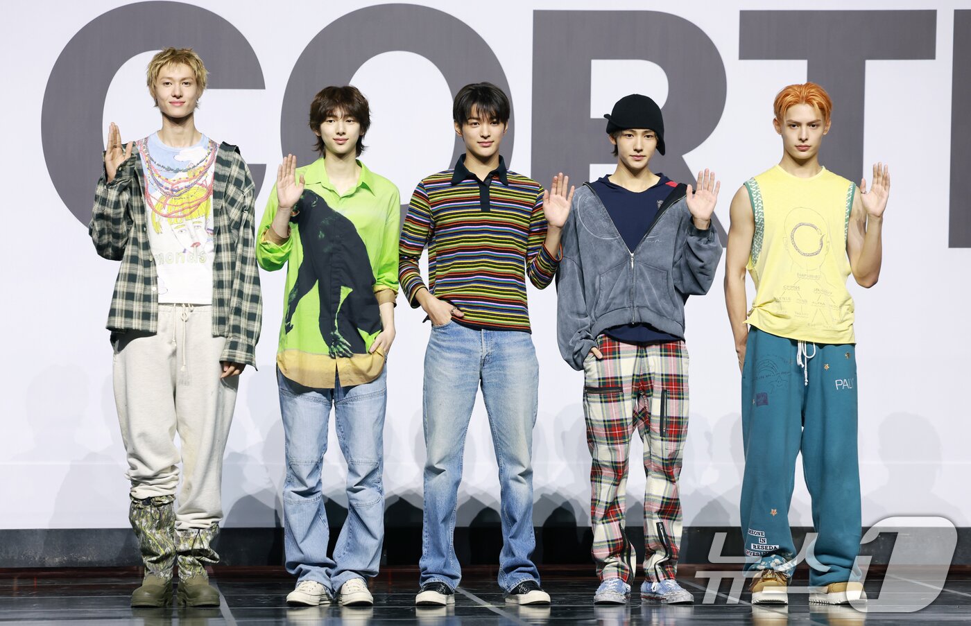 본문 이미지 - 보이그룹 코르티스(CORTIS)의 마틴(왼쪽부터)과 주훈, 건호, 성현, 제임스 ⓒ News1