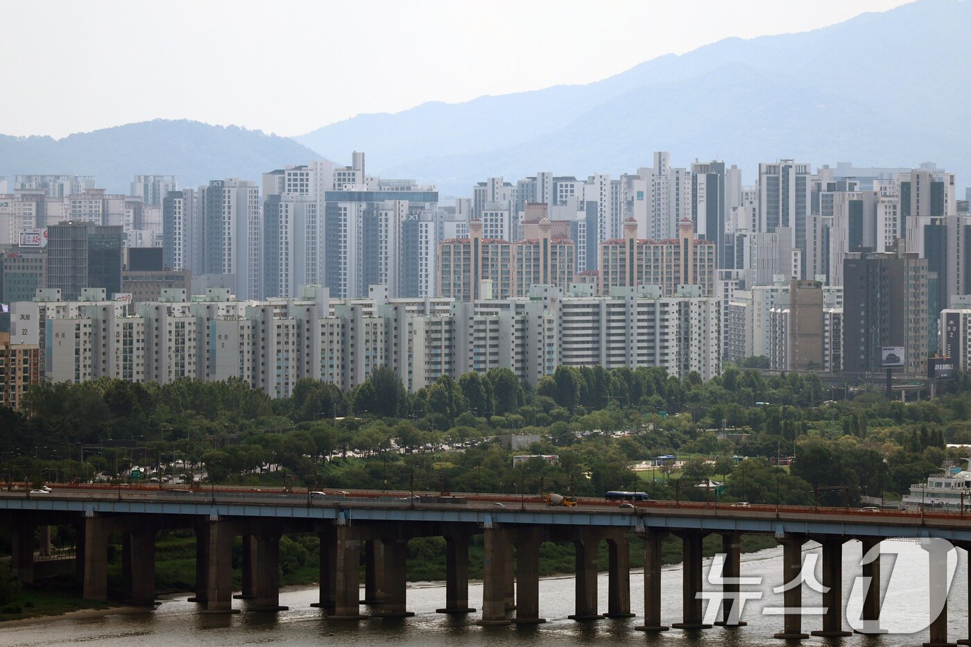 본문 이미지 - 서울 시내 아파트 단지 모습(자료사진)ⓒ News1 황기선 기자