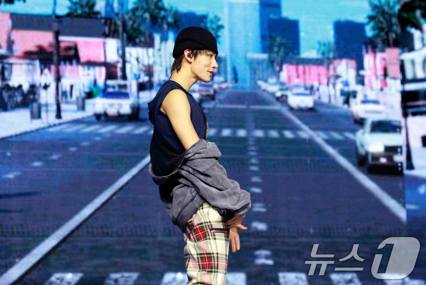 (서울=뉴스1) 권현진 기자 = 보이그룹 코르티스(CORTIS) 성현이 18일 서울 용산구 블루스퀘어에서 가진 데뷔 앨범 ‘컬러 아웃사이드 더 라인즈(COLOR OUTSIDE TH …