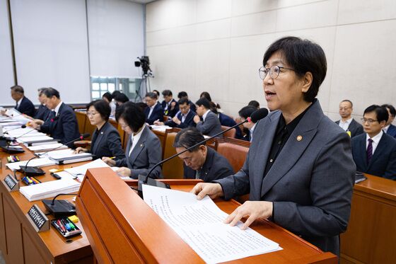 정은경 "입대전공의 제대후 사후정원 검토…재발방지 대책 마련"(종합)