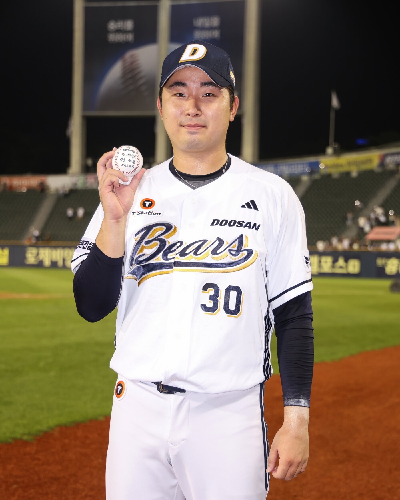 본문 이미지 - 두산 투수 김정우.(두산 베어스 제공)