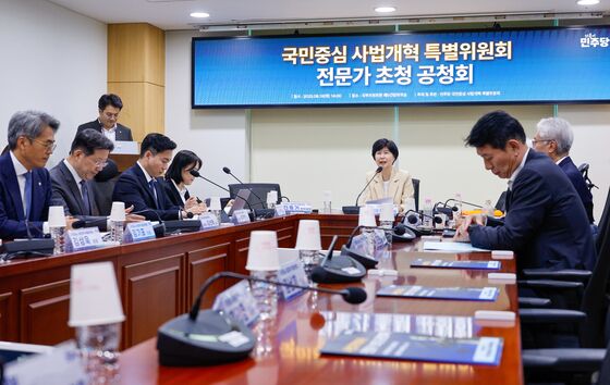 與사개특위 "추석 전 개혁안 도출"…'대법관 적지 않다' 목소리도
