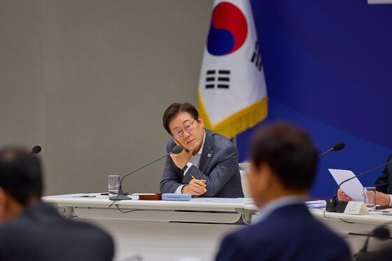 李대통령, 폭우 예보에 "선조치 후보고 원칙으로 적극행정 나서달라"