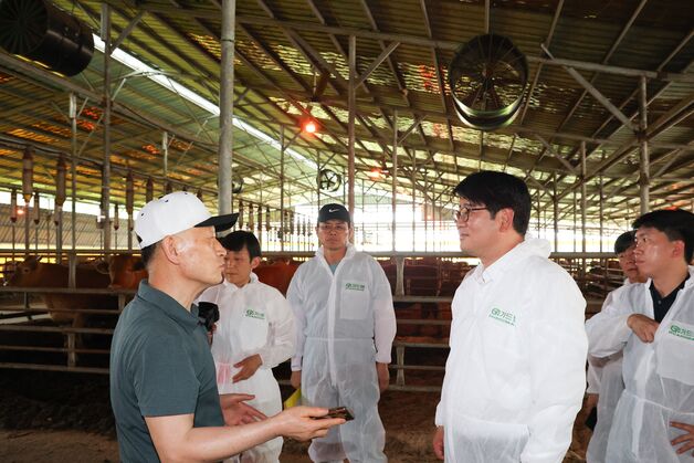 권재한 농진청장, 축사 폭염 대비 기술지원 현장 점검
