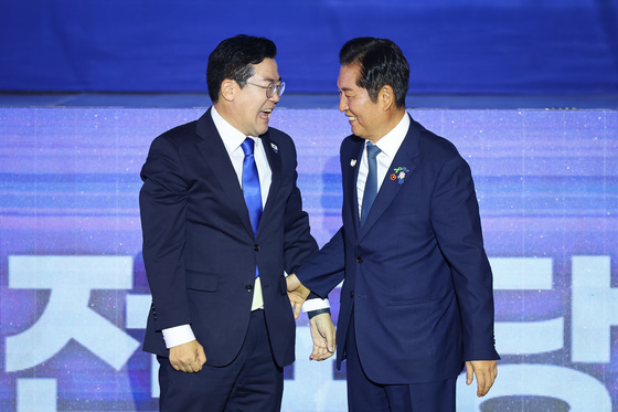 정청래·박찬대, 지선 앞두고 술자리…양문석 "어색함 푸는 중"