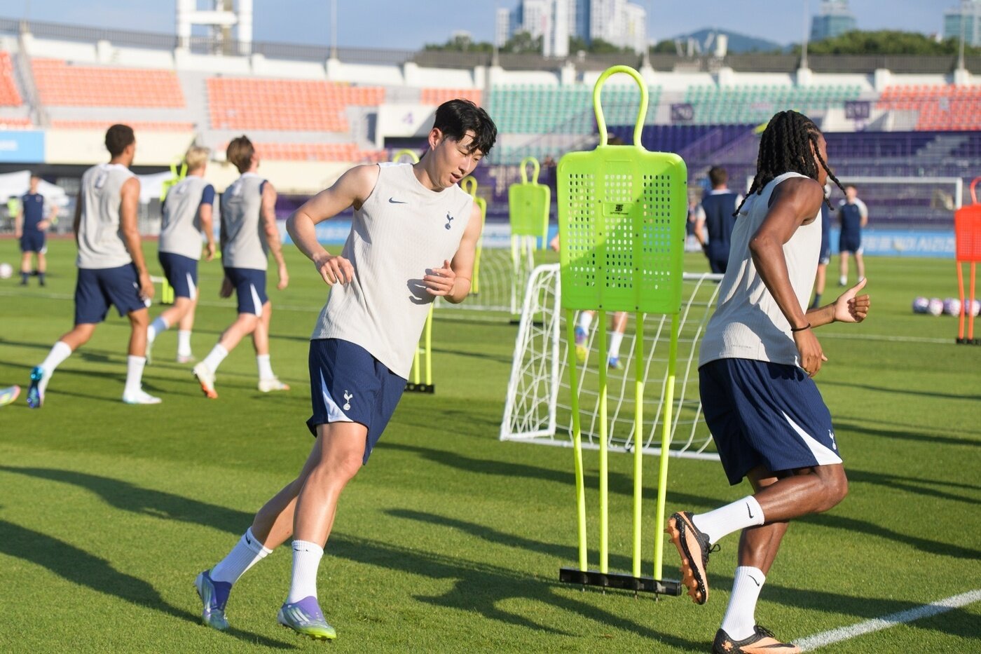 본문 이미지 - 토트넘 홋스퍼의 손흥민&#40;쿠팡플레이시리즈 제공&#41; 