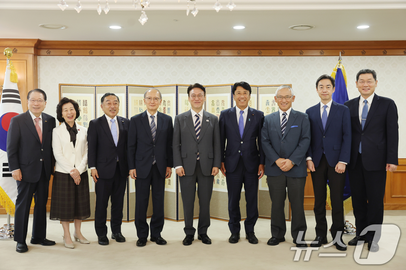 (서울=뉴스1) 임세영 기자 = 김민석 국무총리가 20일 오전 서울 종로구 정부서울청사에서 한일포럼 일본측 대표단을 접견하고 있다. (총리실 제공. 재판매 및 DB 금지) 2025 …