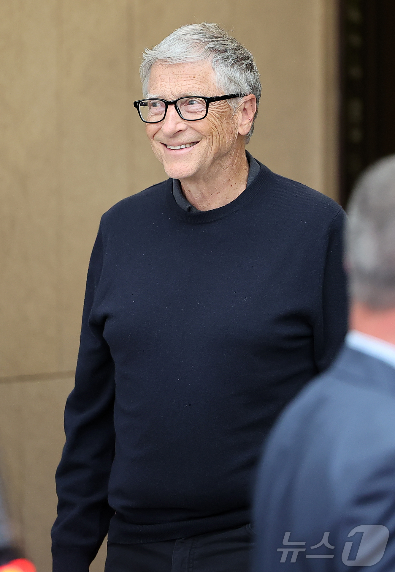 (서울=뉴스1) 김진환 기자 = 마이크로소프트(MS)의 공동창업자이자 `빌 앤드 멀린다 게이츠 재단` 이사장인 빌 게이츠가 20일 오후 서울 강서구 서울김포비즈니스항공센터를 통해 …