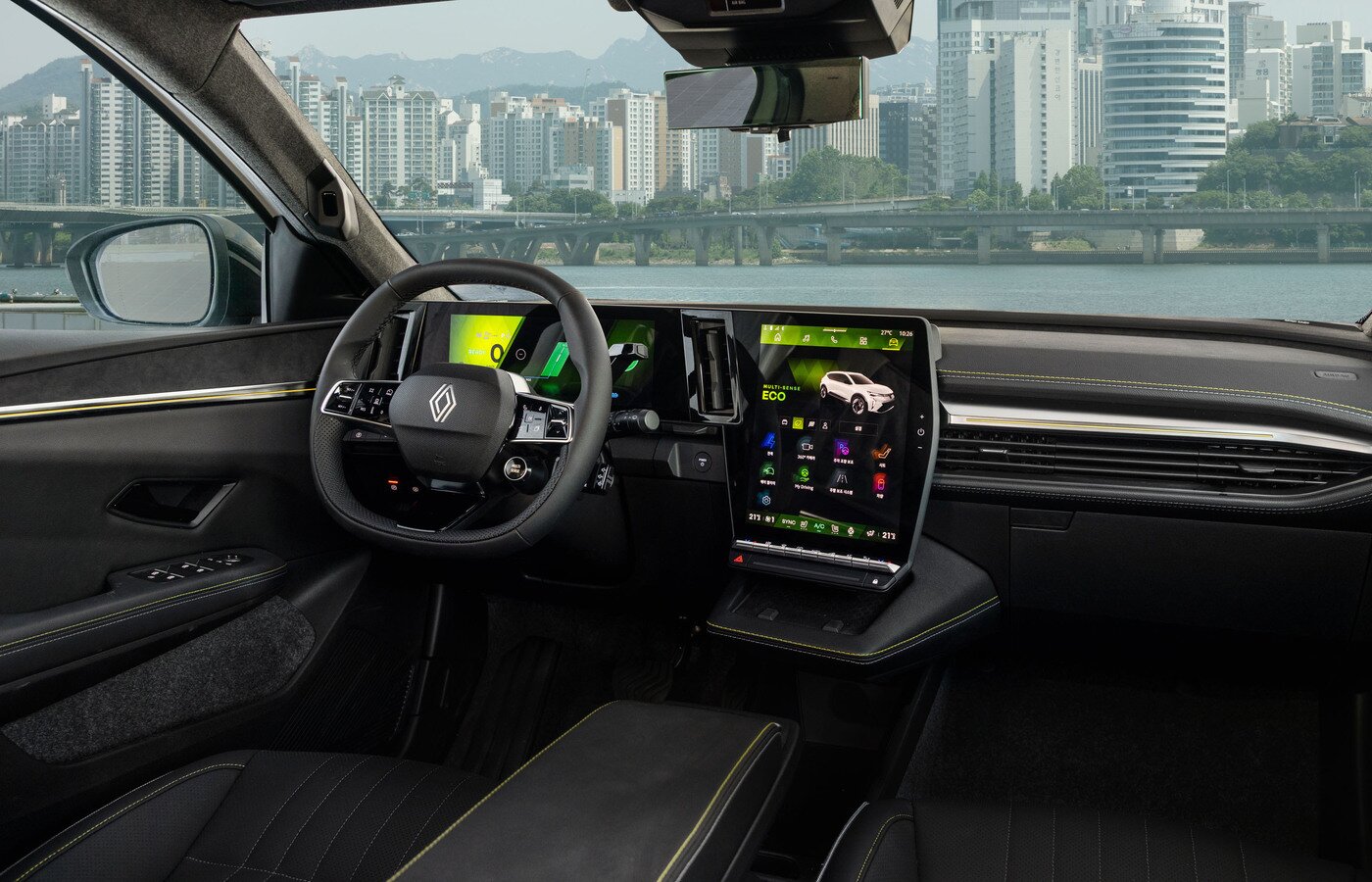 본문 이미지 - 르노코리아 준중형 순수 전기 스포츠유틸리티차(SUV) '세닉 E-테크(Tech) 100% 일렉트릭'의 모습<자료사진>(르노코리아 제공). 2025.08.21.