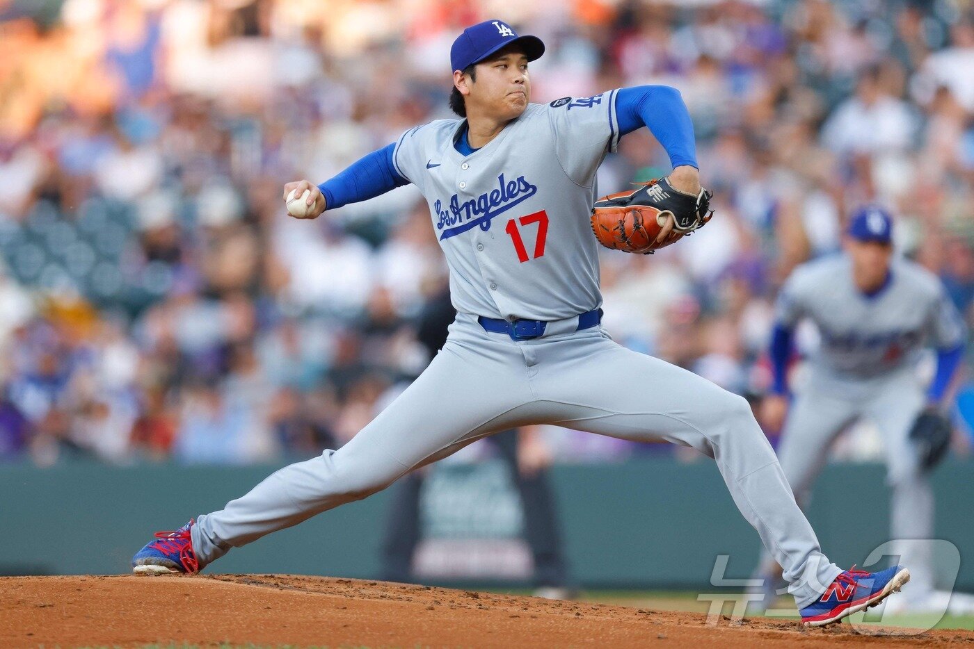 본문 이미지 - 투구하는 오타니. ⓒ AFP=뉴스1