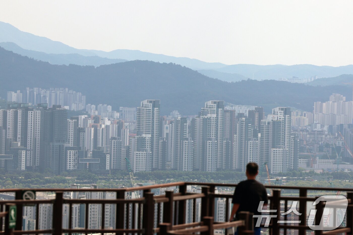 본문 이미지 - 서울시내 아파트 단지의 모습. 2025.8.21/뉴스1 ⓒ News1 황기선 기자