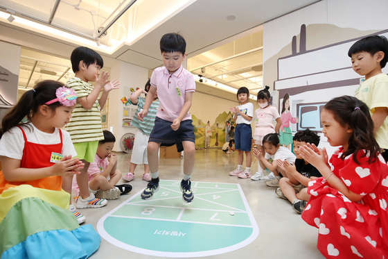 태백시, 내년부터 유치원·어린이집도 우유 무상급식