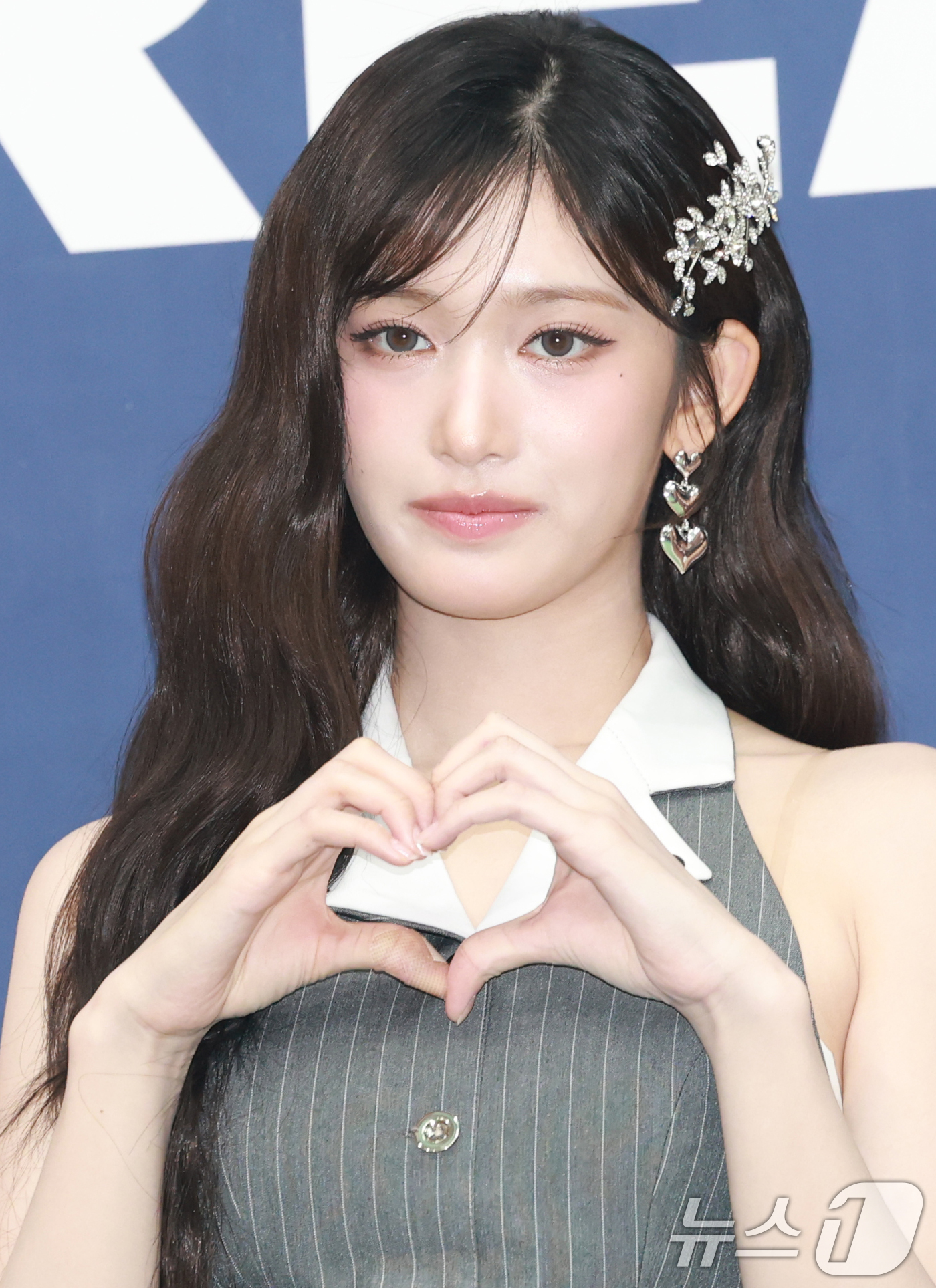 (서울=뉴스1) 권현진 기자 = 아이브 이서가 21일 오후 서울 송파구 잠실 실내체육관에서 열린 '2025 케이 월드 드림 어워즈( K-WORLD DREAM AWARDS 2025) …