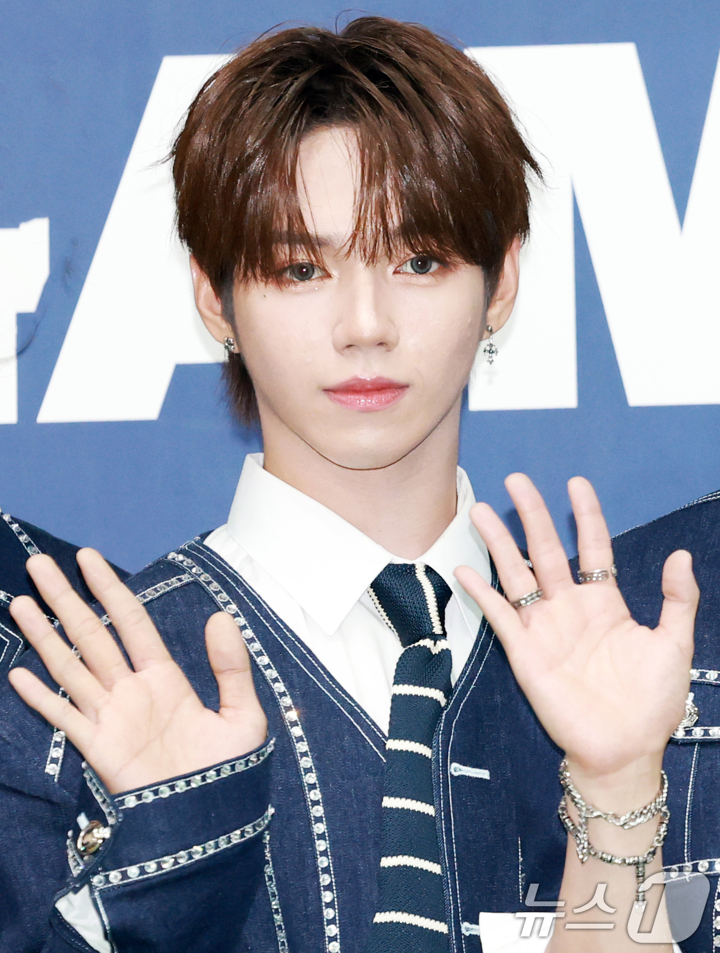 (서울=뉴스1) 권현진 기자 = 아홉 제이엘이 21일 오후 서울 송파구 잠실 실내체육관에서 열린 '2025 케이 월드 드림 어워즈( K-WORLD DREAM AWARDS 2025) …