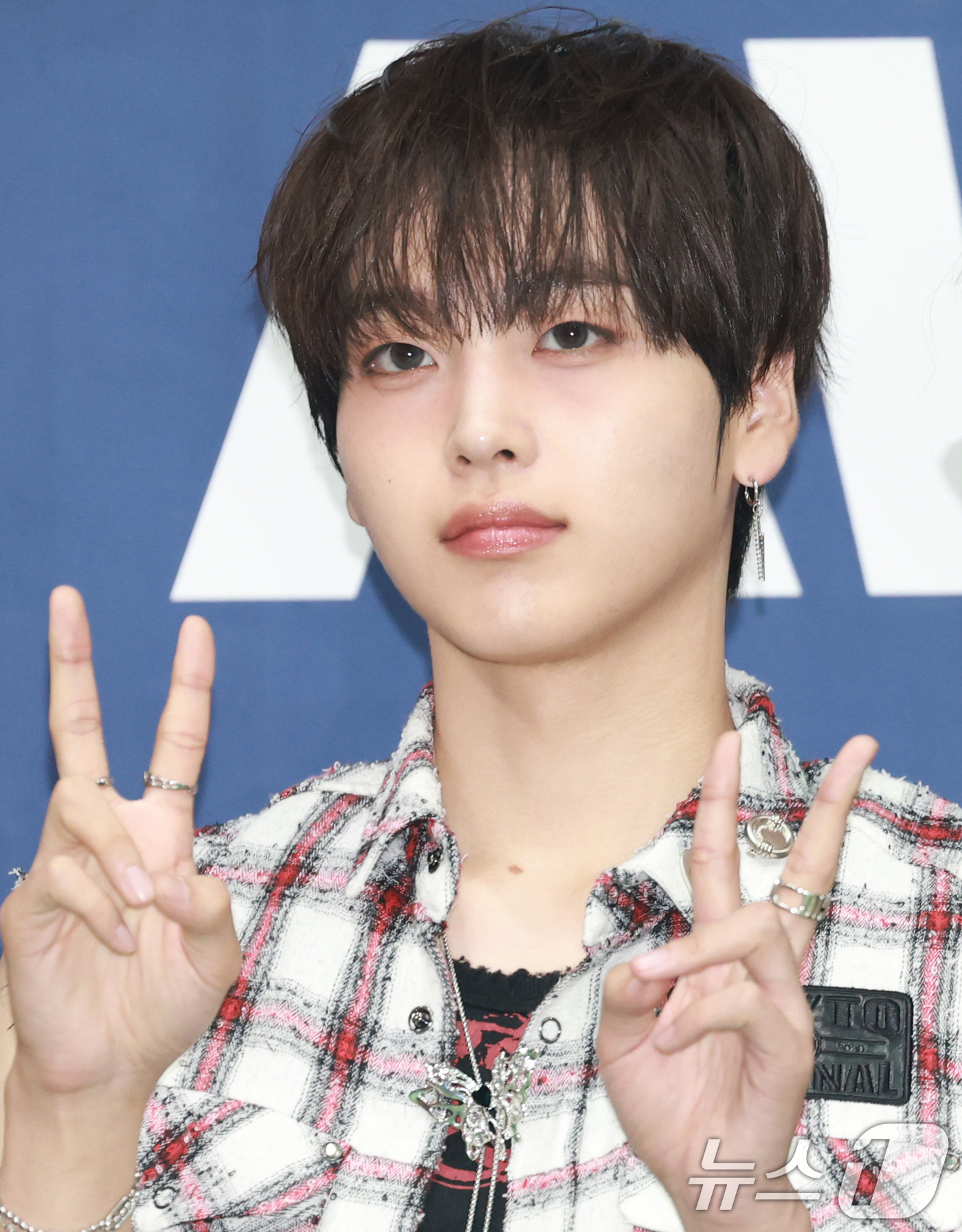 (서울=뉴스1) 권현진 기자 = 크래비티 형준이 21일 오후 서울 송파구 잠실 실내체육관에서 열린 '2025 케이 월드 드림 어워즈( K-WORLD DREAM AWARDS 2025 …