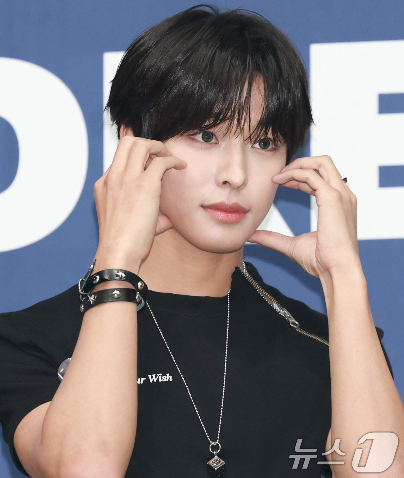 (서울=뉴스1) 권현진 기자 = NCT 위시 리쿠가 21일 오후 서울 송파구 잠실 실내체육관에서 열린 '2025 케이 월드 드림 어워즈( K-WORLD DREAM AWARDS 20 …