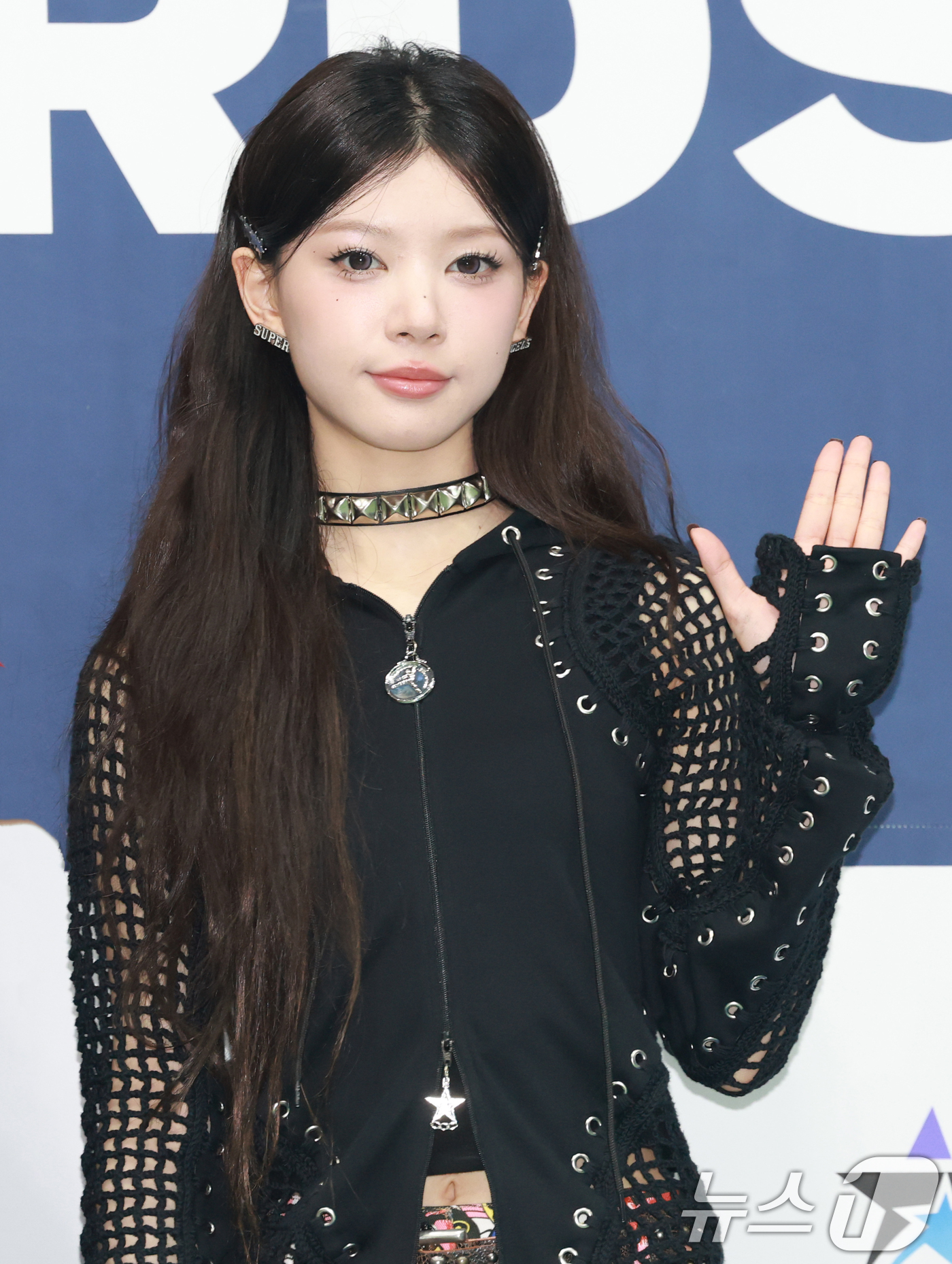 (서울=뉴스1) 권현진 기자 = 아일릿 모카가 21일 오후 서울 송파구 잠실 실내체육관에서 열린 '2025 케이 월드 드림 어워즈( K-WORLD DREAM AWARDS 2025) …