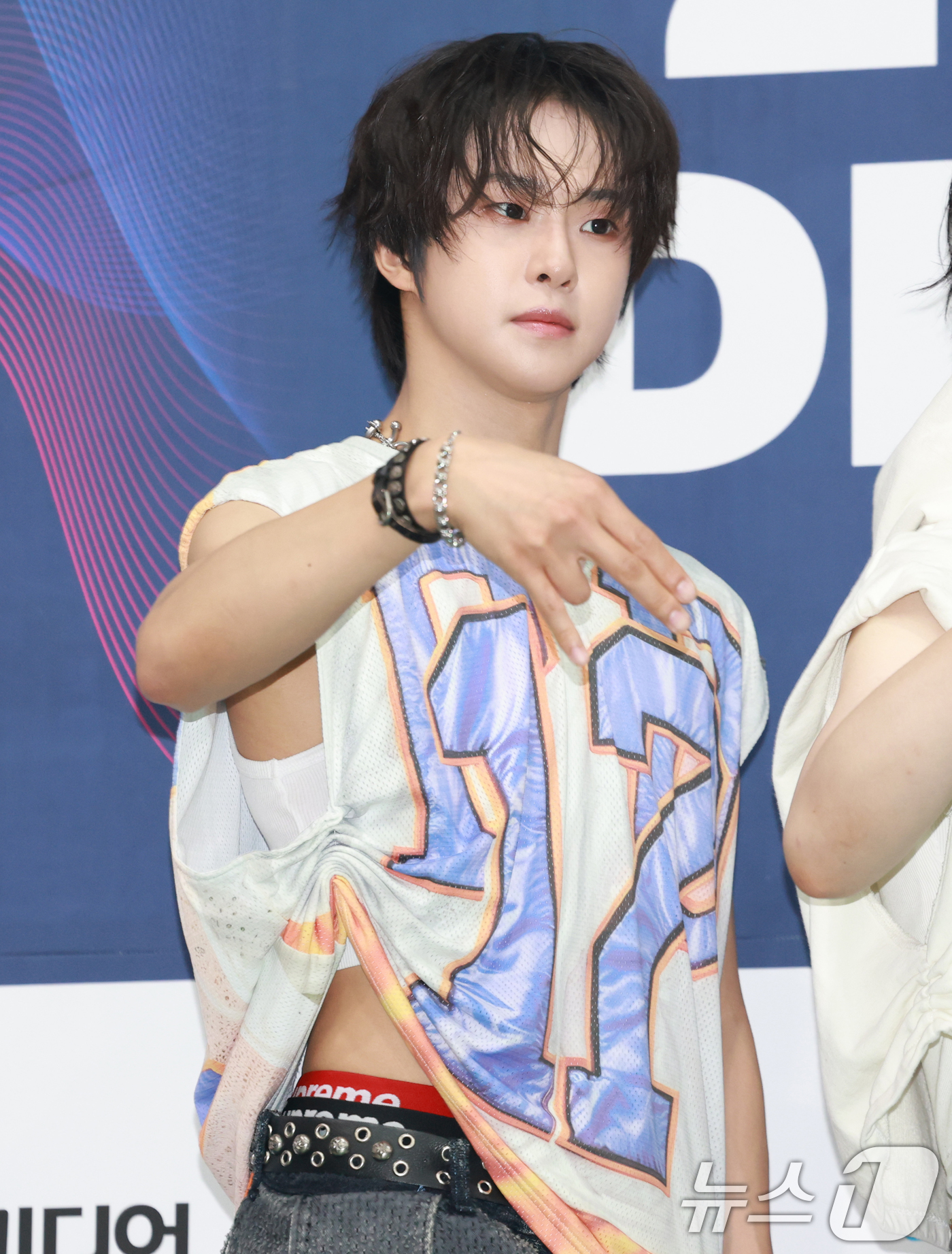 (서울=뉴스1) 권현진 기자 = 뉴비트 박민석이 21일 오후 서울 송파구 잠실 실내체육관에서 열린 '2025 케이 월드 드림 어워즈( K-WORLD DREAM AWARDS 2025 …