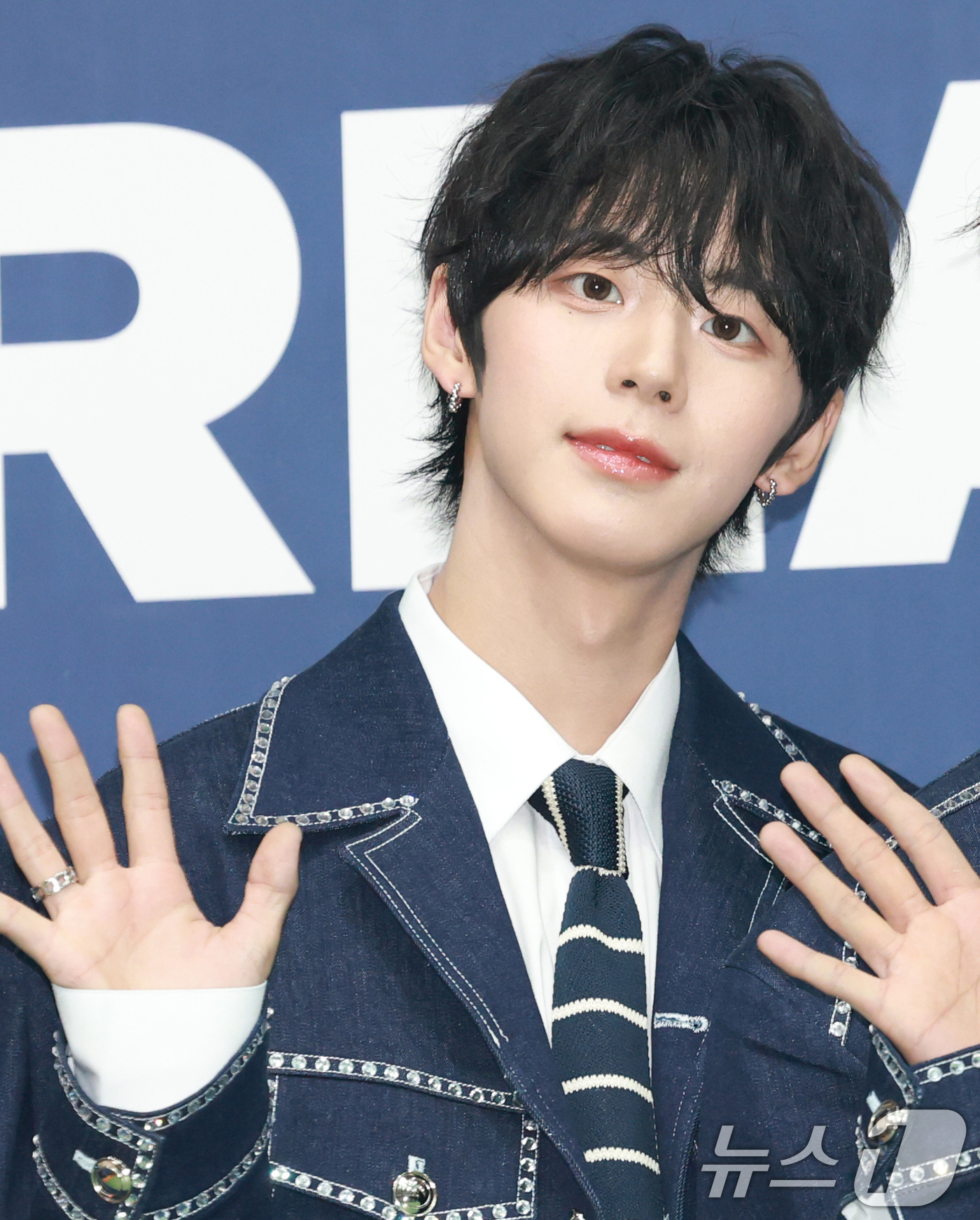 (서울=뉴스1) 권현진 기자 = 그룹 아홉 서정우가 21일 오후 서울 송파구 잠실 실내체육관에서 열린 '2025 케이 월드 드림 어워즈( K-WORLD DREAM AWARDS 20 …