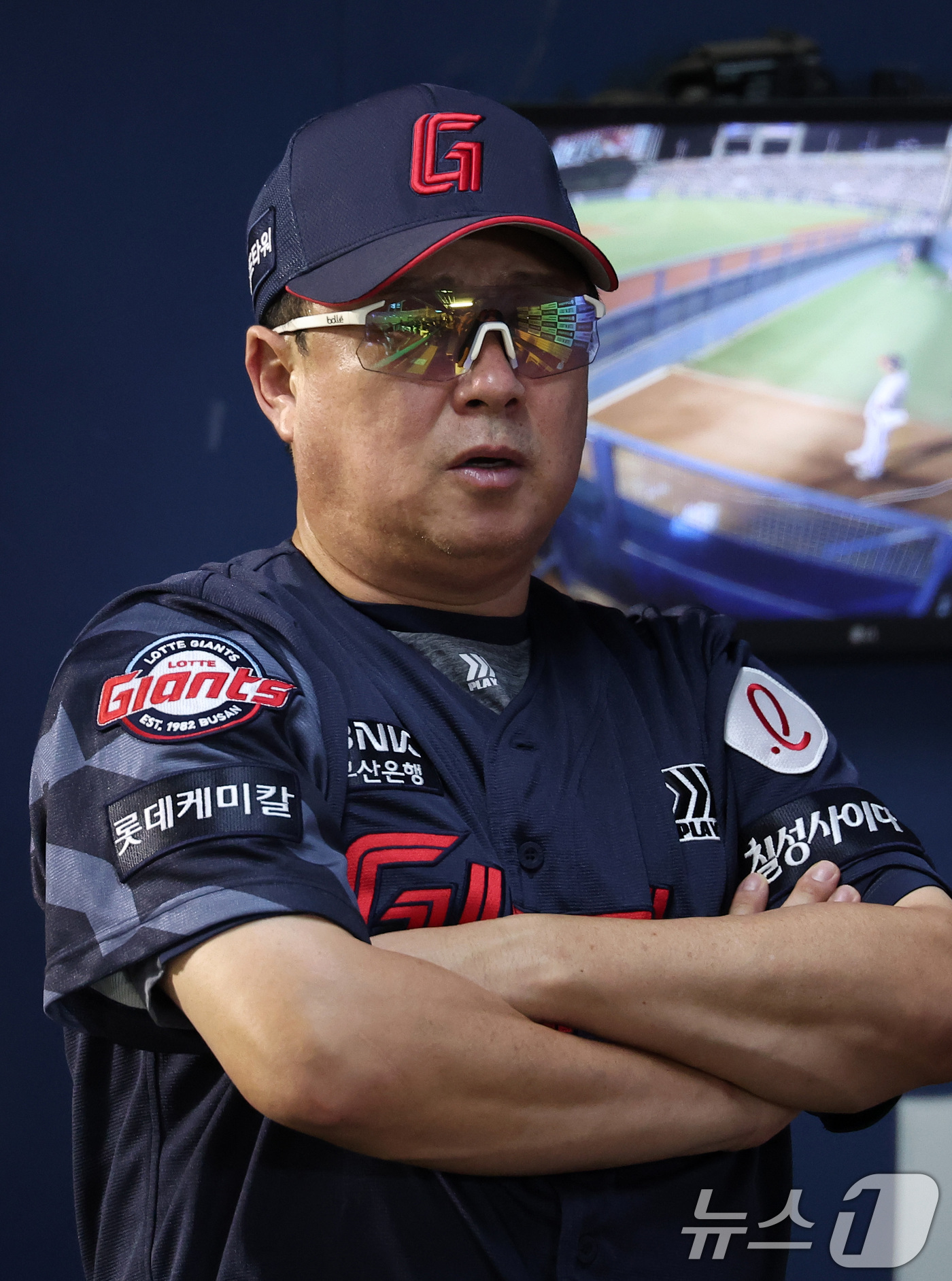 (서울=뉴스1) 김성진 기자 = 21일 서울 송파구 잠실야구장에서 열린 프로야구 '2025 신한 SOL 뱅크 KBO리그' 롯데 자이언츠와 LG 트윈스의 경기, 롯데 김태형 감독이 …