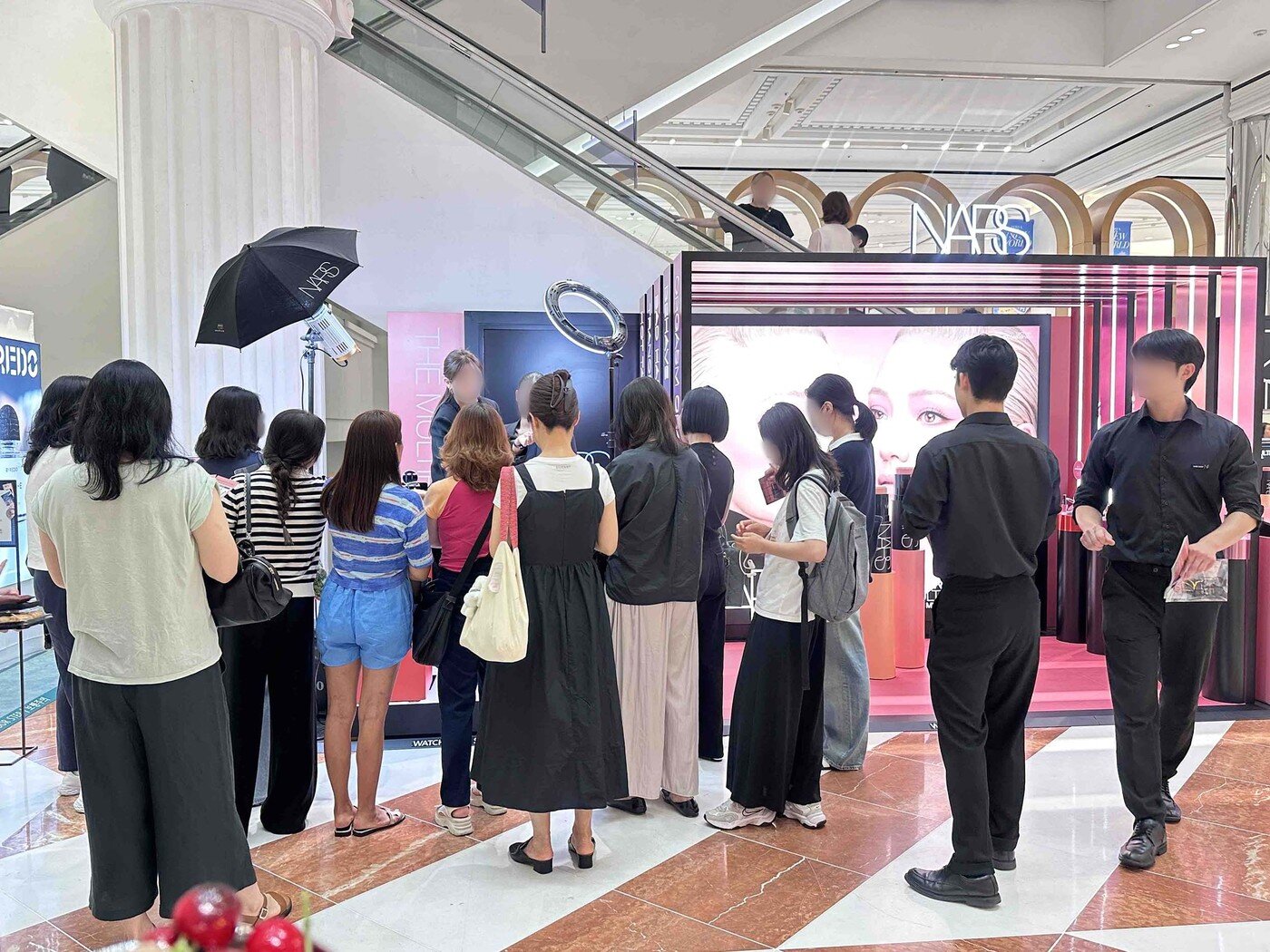 본문 이미지 -  나스 팝업스토어.&#40;신세게백화점 제공&#41;.