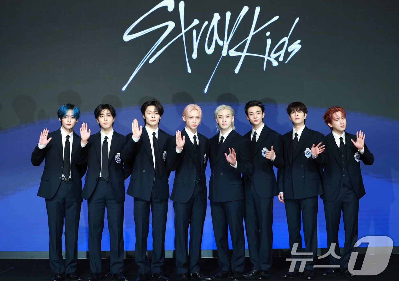 본문 이미지 - 스트레이 키즈(Stray Kids) 리노(왼쪽부터)와 한, 아이엔, 필릭스, 방찬, 현진, 승민, 창빈 2025.8.22 ⓒ 뉴스1 권현진 기자