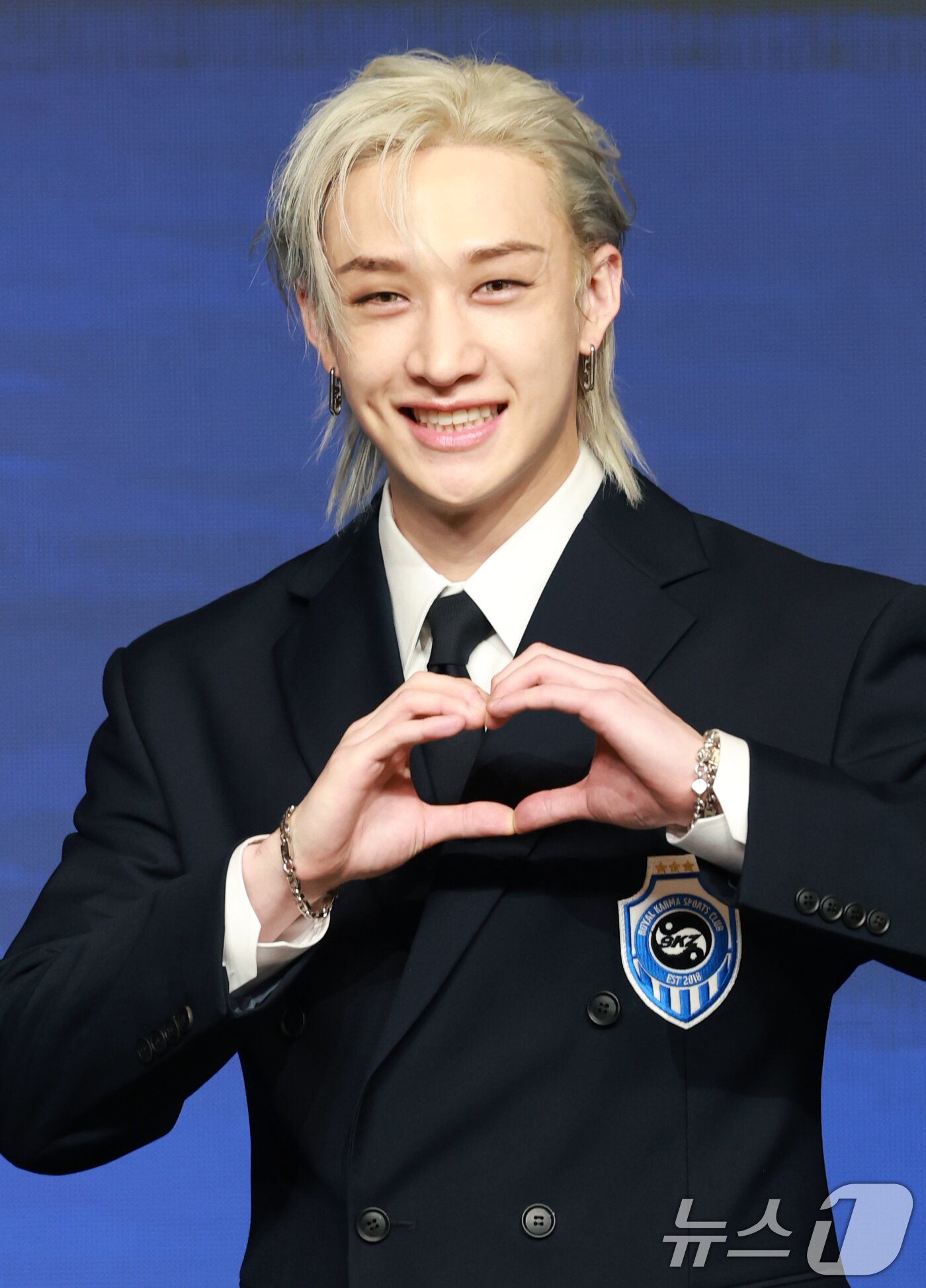 본문 이미지 - 스트레이 키즈&#40;Stray Kids&#41; 방찬이 22일 오전 서울 영등포구 콘래드호텔에서 열린 네 번째 정규 앨범 ‘KARMA’ 기자간담회에 참석해 포즈를 취하고 있다. 2025.8.22/뉴스1 ⓒ News1 권현진 기자