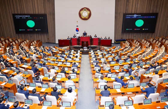 李 "정부가 사기를 당한 것"…국회, '다원시스 방지 3법' 발의