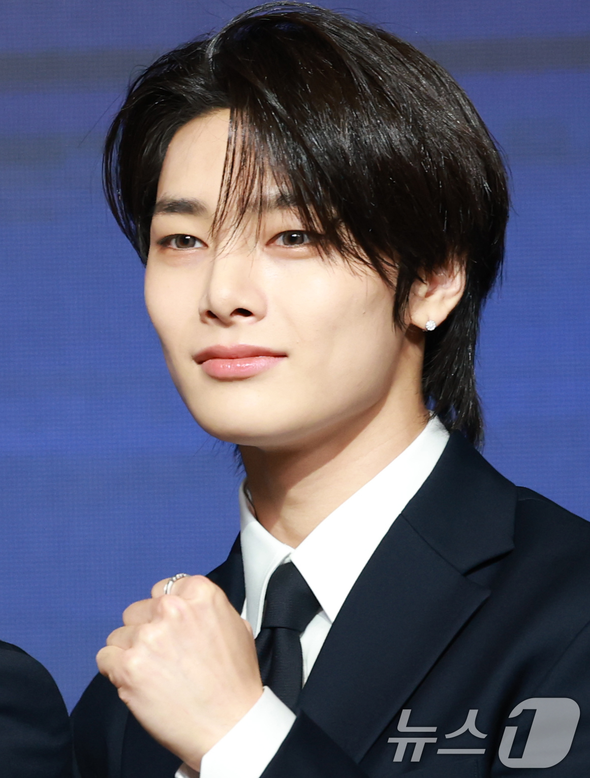 (서울=뉴스1) 권현진 기자 = 스트레이 키즈(Stray Kids) 아이엔이 22일 오전 서울 영등포구 콘래드호텔에서 열린 네 번째 정규 앨범 ‘KARMA’ 기자간담회에 참석해 포 …