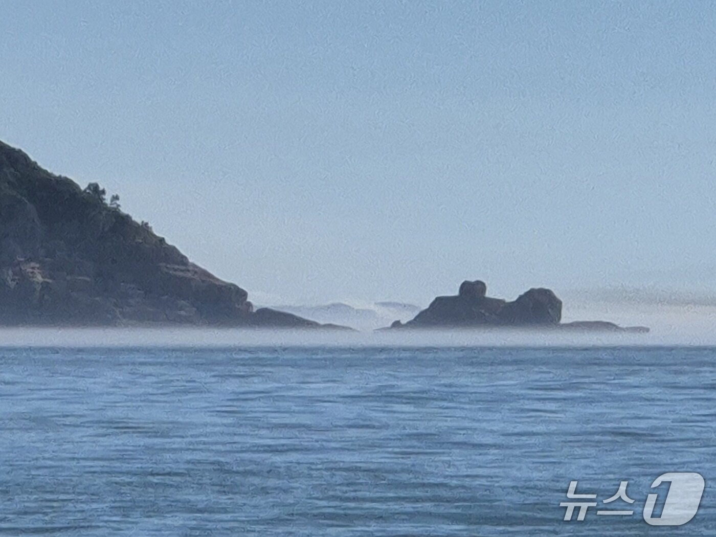 본문 이미지 - 행금여. 독거도에 딸린 암초이나 하조도의 신전마을에서 미역 채취권을 갖고 있다.2025.8.22/뉴스1 ⓒ News1 조영석 기자  