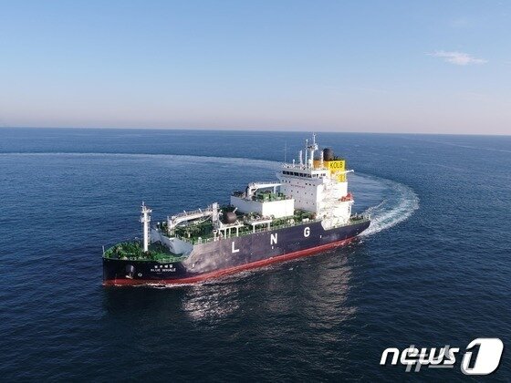 본문 이미지 - LNG 벙커링선 블루 웨일호