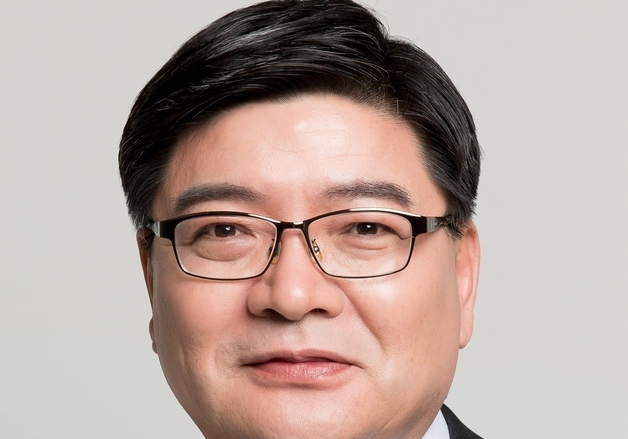'술잔 투척 논란' 김용진 전 경기도 경제부지사, GH 사장 내정