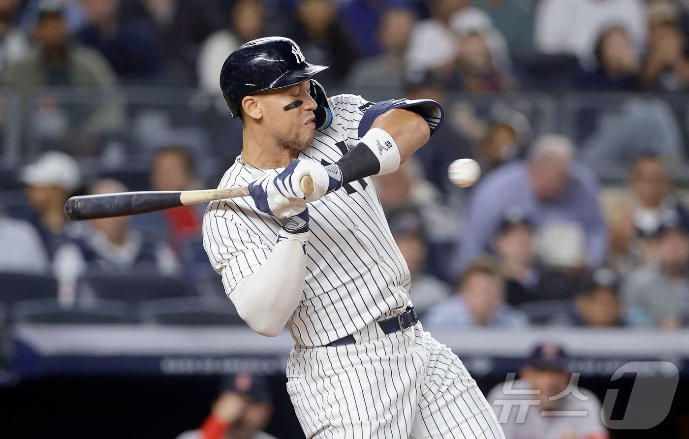 본문 이미지 - 뉴욕 양키스 애런 저지는 타율 0.329로 이 부문 전체 1위에 올라있다. ⓒ AFP=뉴스1