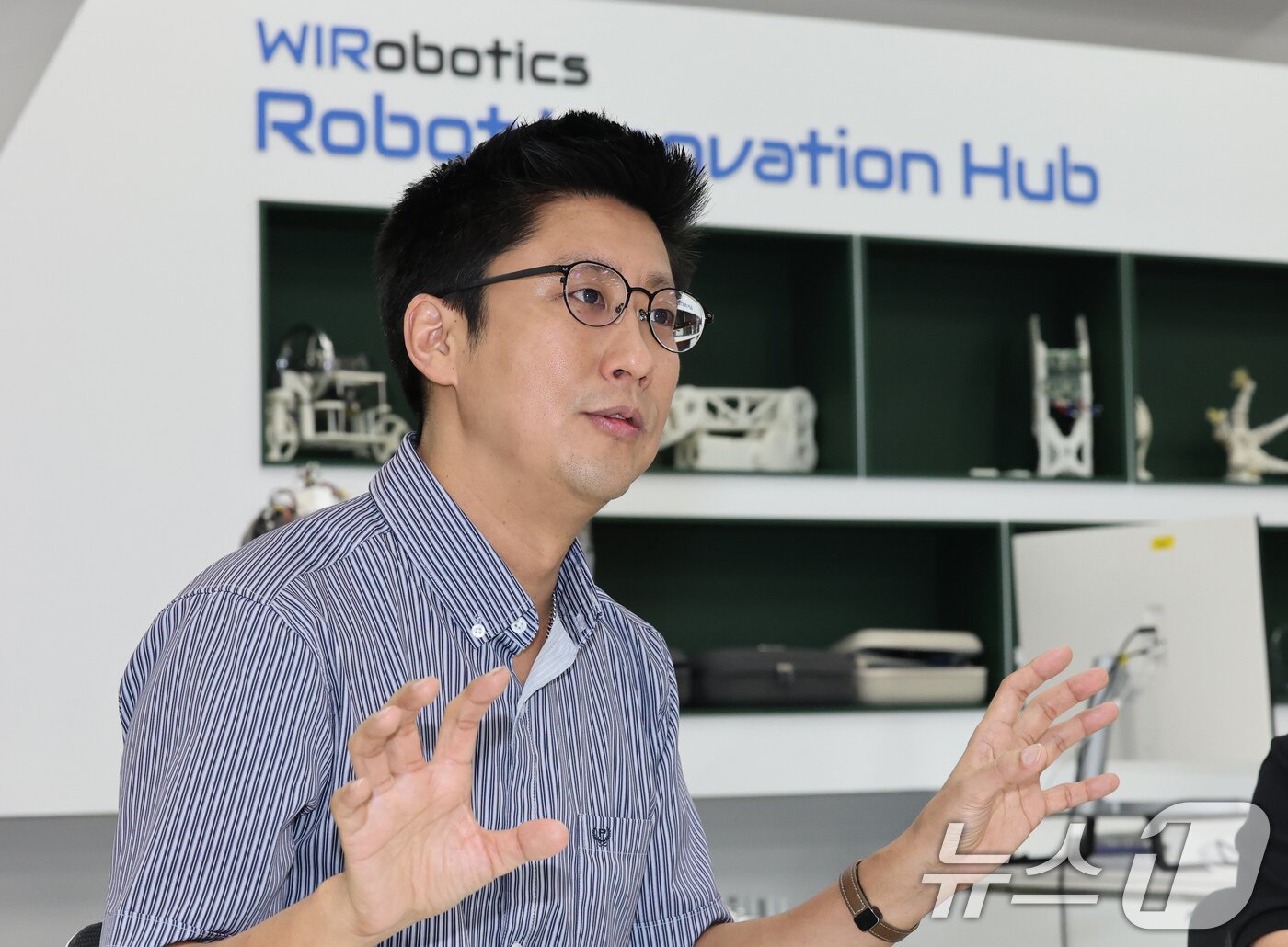본문 이미지 - 김용재 위로보틱스 공동대표가 22일 &lt;뉴스1&gt;과 인터뷰하고 있다.ⓒ News1 김기태 기자
