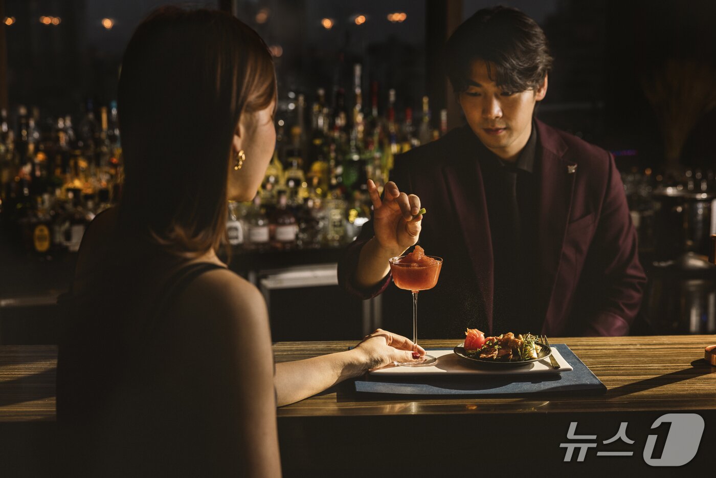 본문 이미지 - 더 그리핀에서 선보이는 칵테일 오마카세&#40;JW 메리어트 동대문 제공&#41;