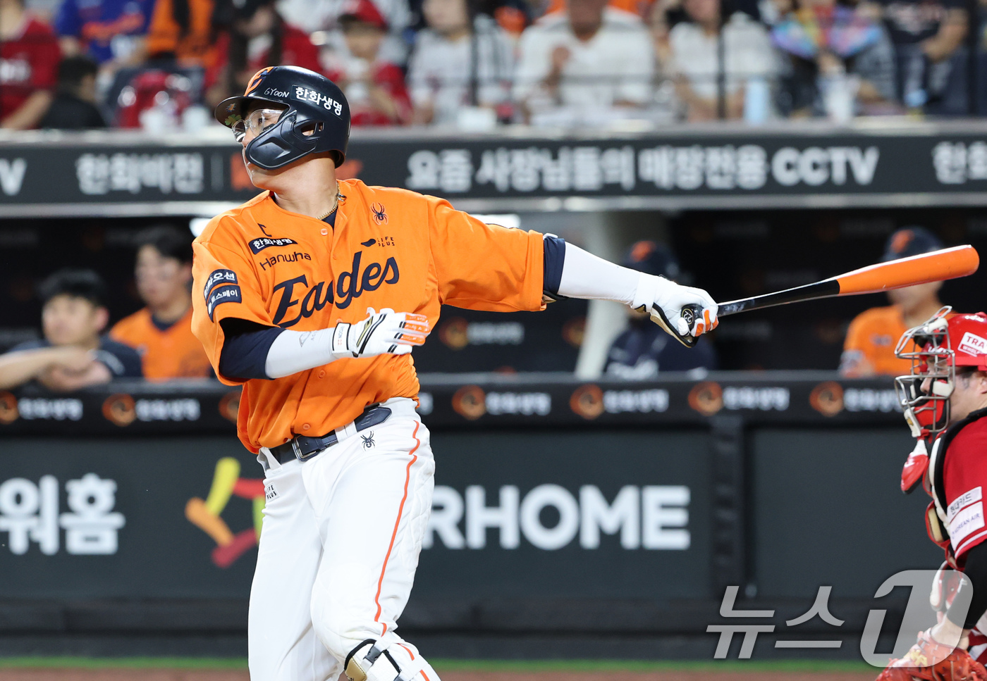 (대전=뉴스1) 김기태 기자 = 22일 대전 한화생명볼파크에서 열린 프로야구 '2025 신한 SOL 뱅크 KBO리그' 한화이글스와 SSG 랜더스 경기에서 5회말 무사 한화 채은성이 …