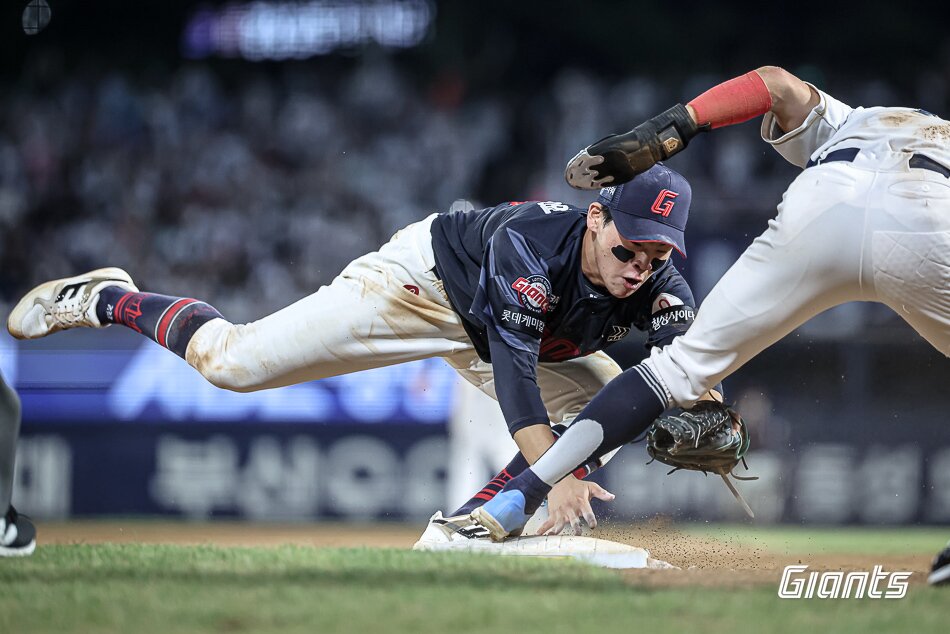 본문 이미지 - 롯데 자이언츠는 23일 열린 KBO리그 창원 NC 다이노스전에서 졌고, 12연패를 당했다. &#40;롯데 자이언츠 제공&#41;