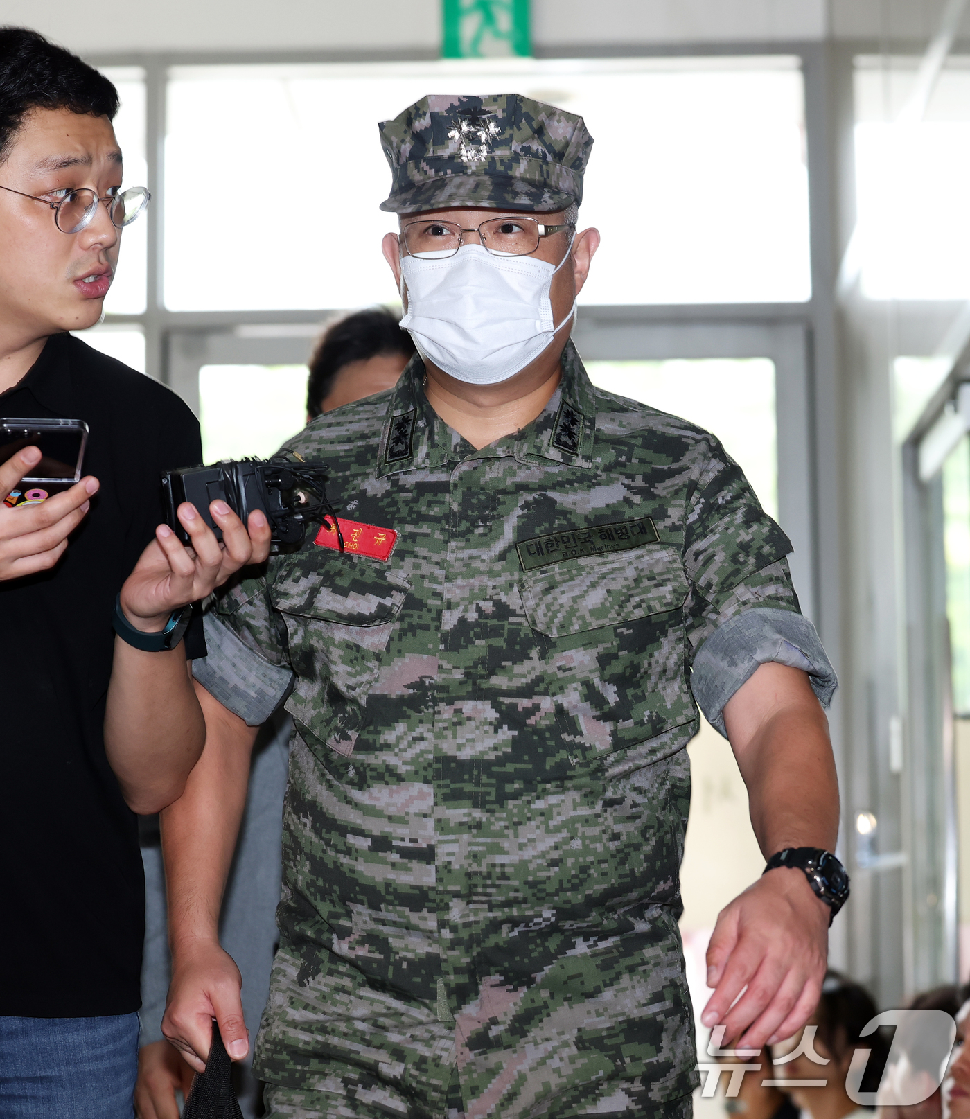 (서울=뉴스1) 오대일 기자 = 고 채상병 순직사건과 관련해 업무상과실치사상 혐의를 받는 최진규 전 해병대 포11대대장이 25일 오전 서울 서초구 '순직 해병 특검'(이명현 특별검 …