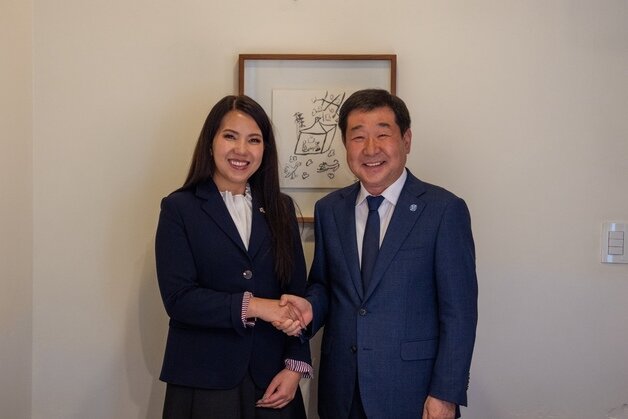 본문 이미지 - 이재영 증평군수-찌릉 보톰랑세이 주한 캄보디아 대사 간담회.(증평군 제공. 재판매 및 DB금지)/뉴스1