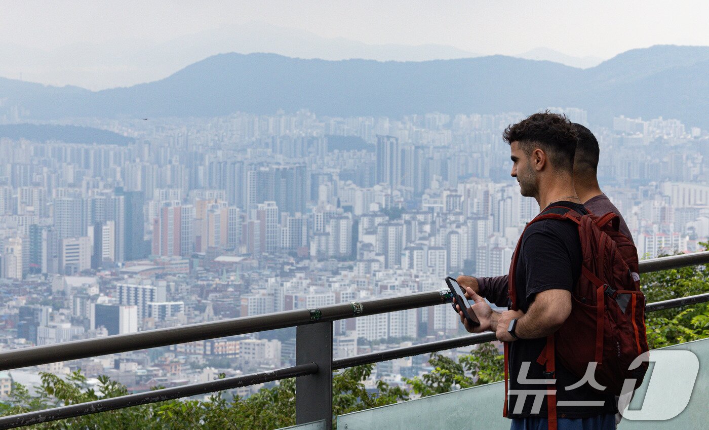 본문 이미지 - 서울 아파트단지 모습. /뉴스1 ⓒ News1 이재명 기자