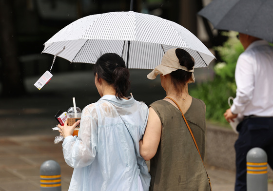 [오늘의 날씨] 광주·전남(14일, 일)…낮~저녁 최대 50㎜ 소나기
