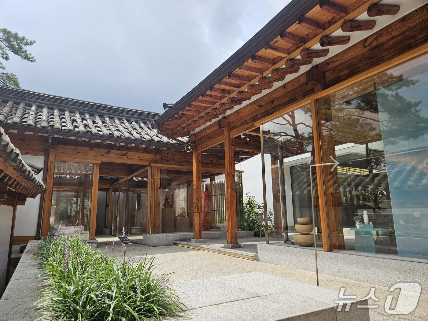 본문 이미지 - 북촌 설화수의 집 모습.ⓒ 뉴스1/김진희 기자.