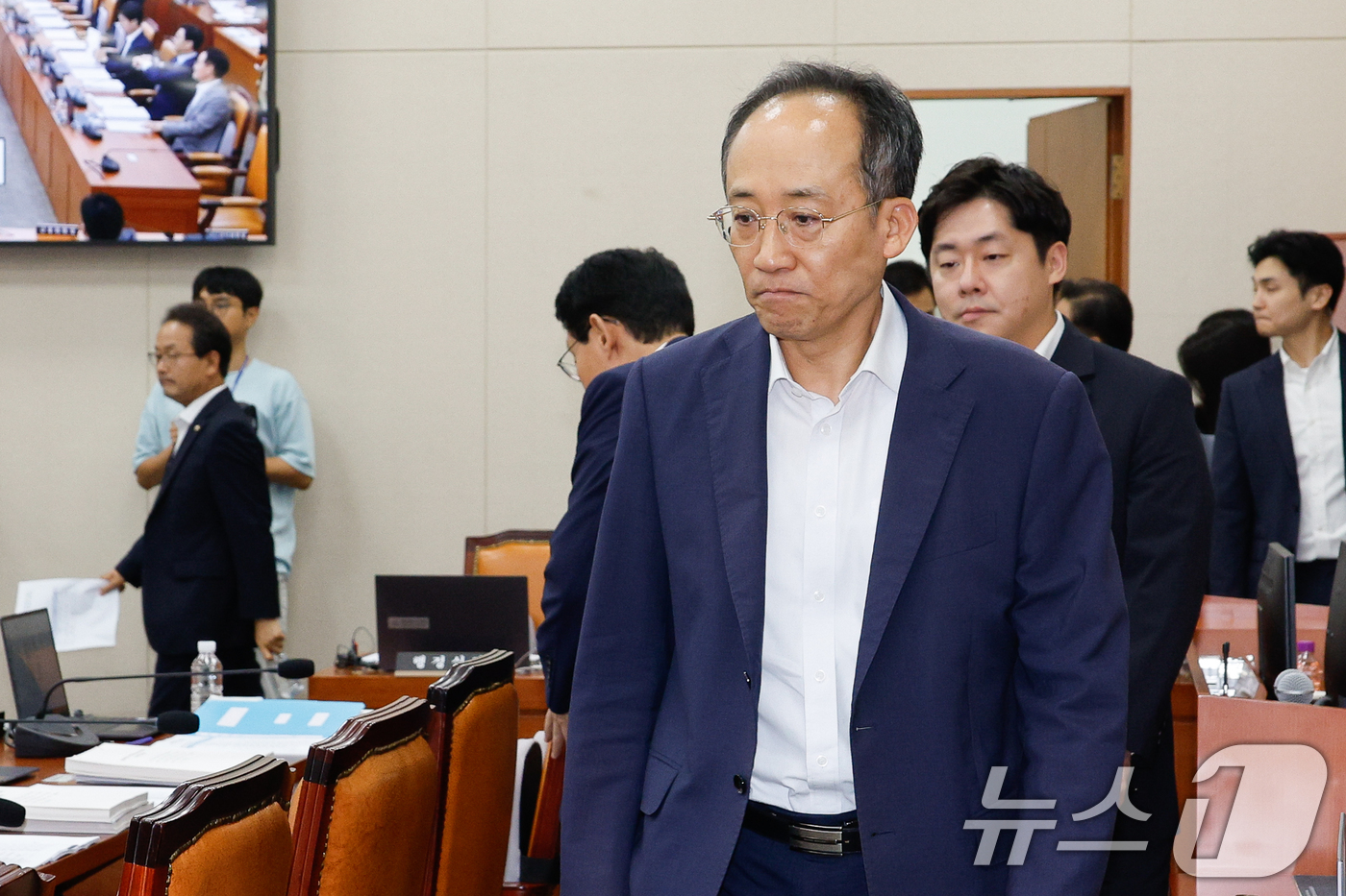 (서울=뉴스1) 안은나 기자 = 추경호 국민의힘 의원이 26일 오후 서울 여의도 국회에서 열린 정무위원회 제428회국회(임시회) 제2차 전체회의에 참석하고 있다. 2025.8.26 …