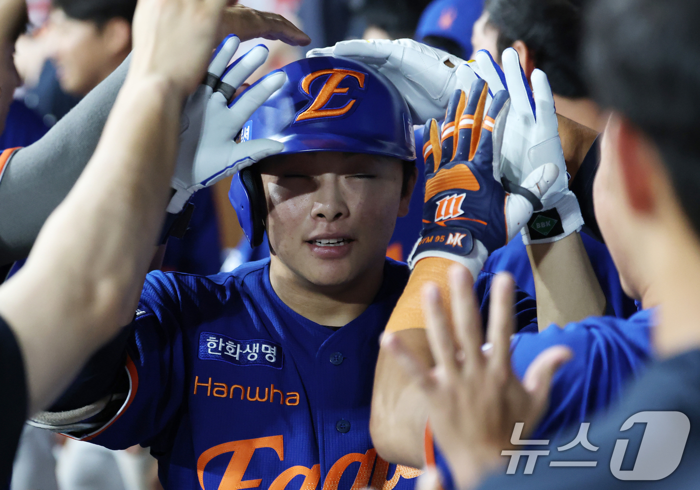 (서울=뉴스1) 오대일 기자 = 26일 오후 서울 구로구 고척스카이돔에서 열린 프로야구 '2025 신한 SOL뱅크 KBO 리그' 한화 이글스와 키움 히어로즈의 경기, 1:1로 팽팽 …