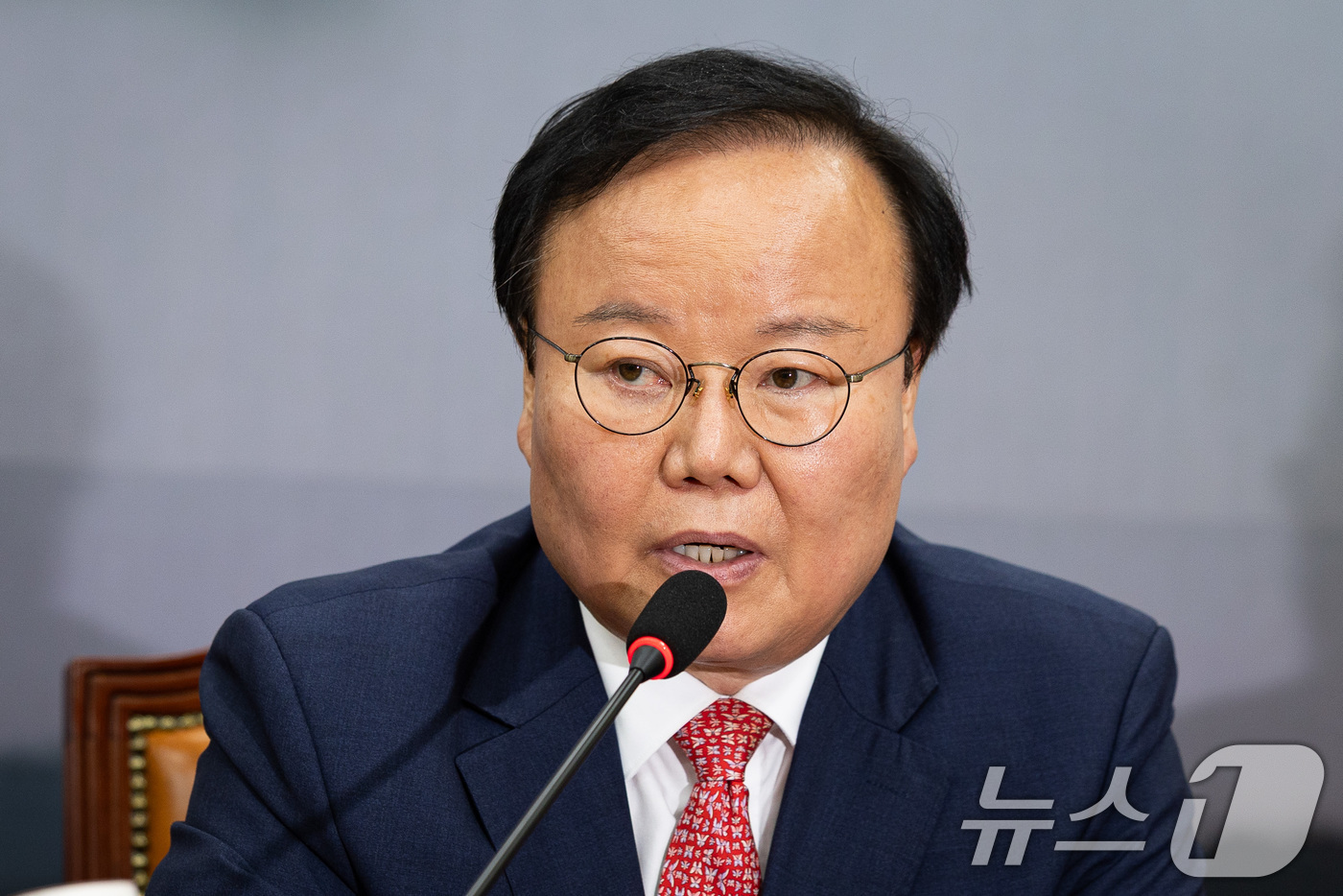 (서울=뉴스1) 유승관 기자 = 김재원 국민의힘 최고위원이 27일 서울 여의도 국회에서 열린 첫 최고위원회의에서 모두 발언을 하고 있다. 2025.8.27/뉴스1